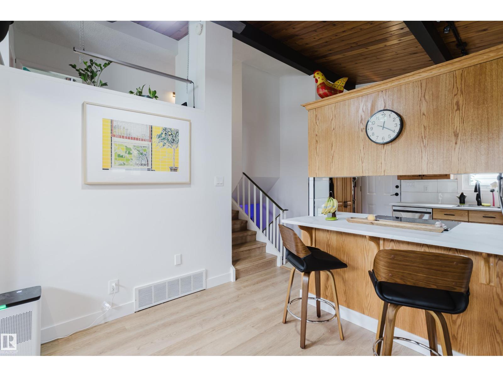 9059 52 ST NW - Image 13