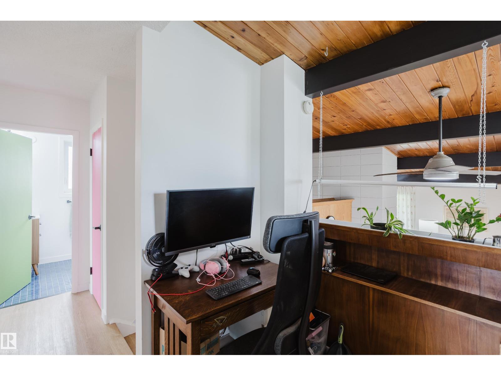 9059 52 ST NW - Image 18