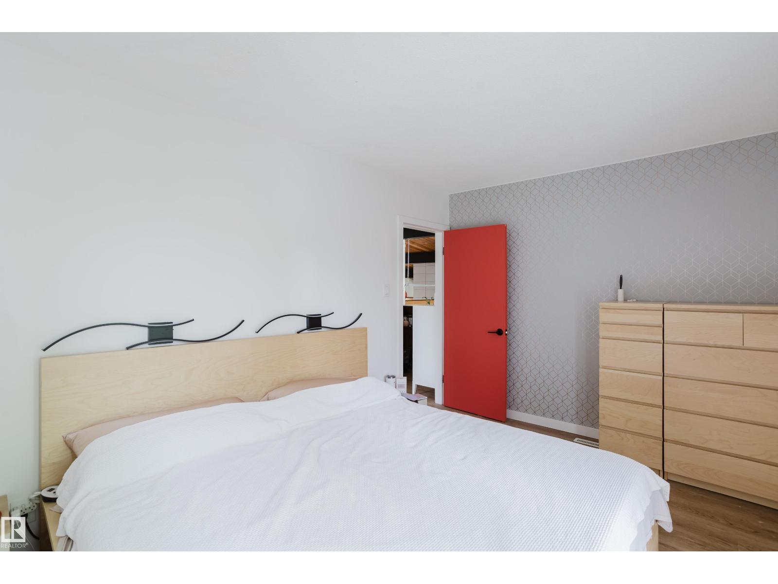 9059 52 ST NW - Image 20