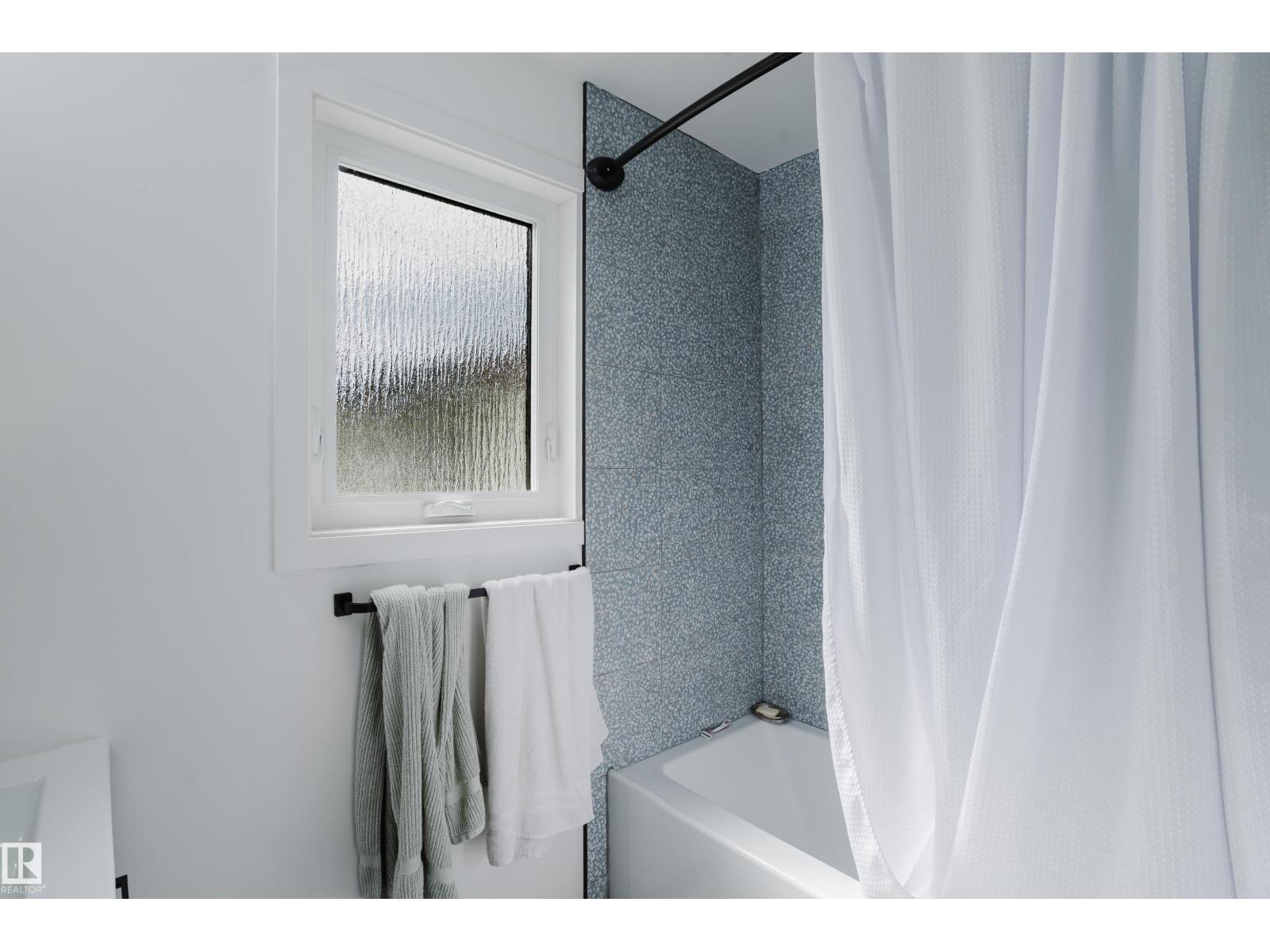 9059 52 ST NW - Image 23