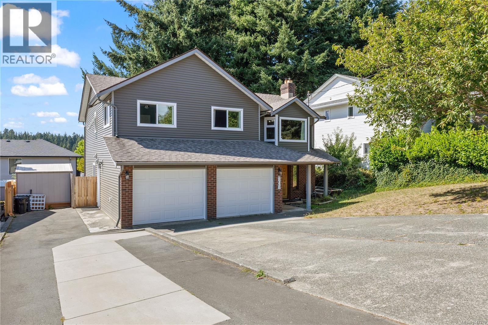 848 Superior Dr