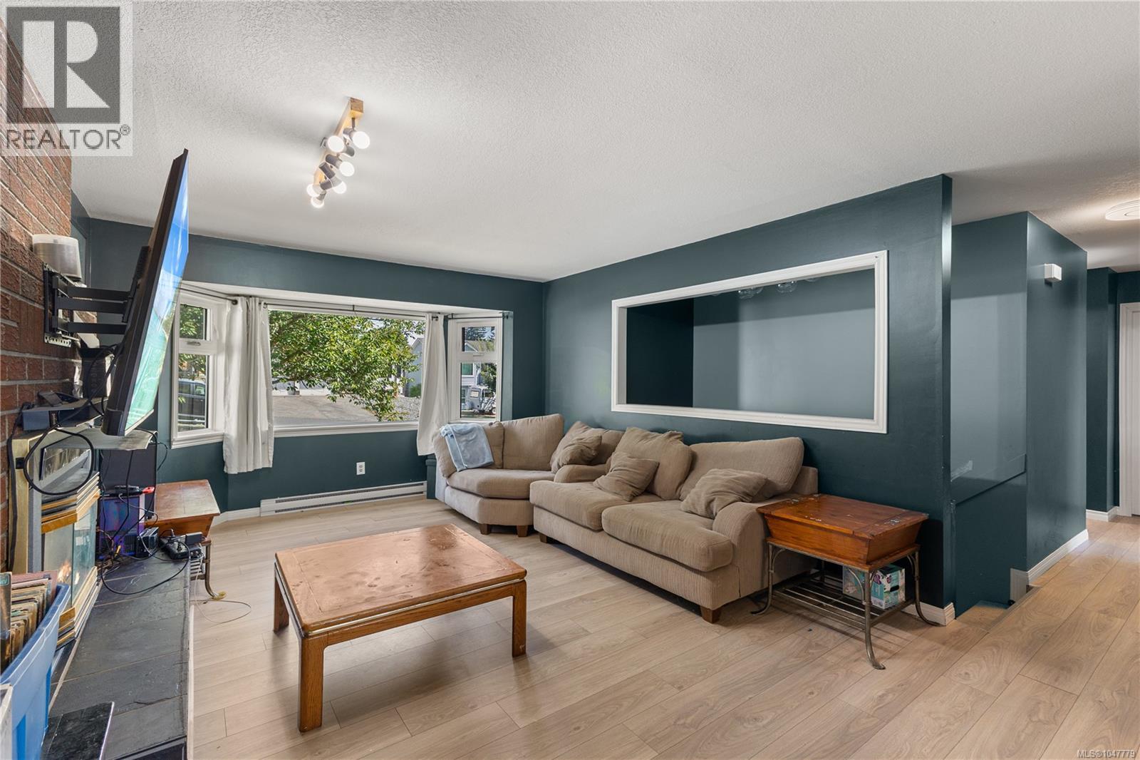 848 Superior Dr - Image 10