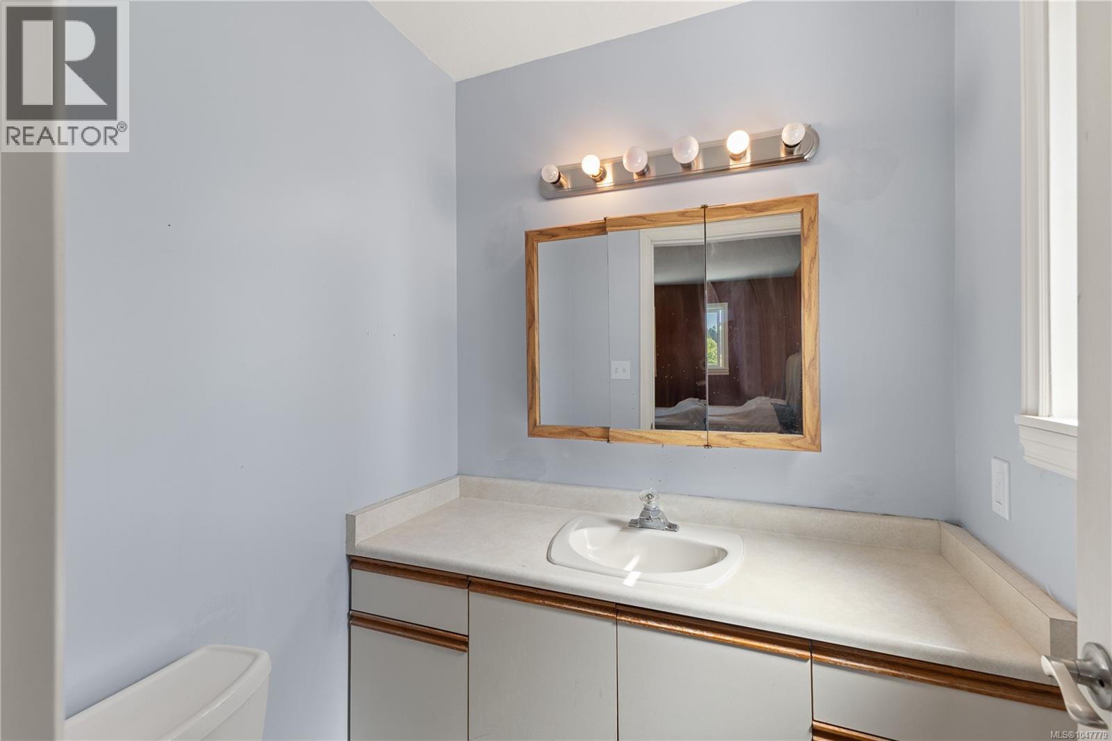 848 Superior Dr - Image 22