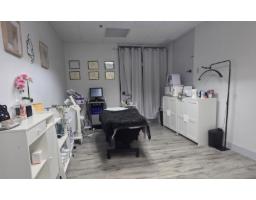 301a 6935 120 Street, Delta, BC V4E2A8 Photo 8