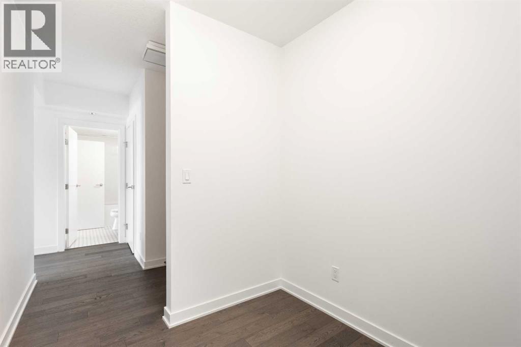 1004, 930 6 Avenue SW photo 18