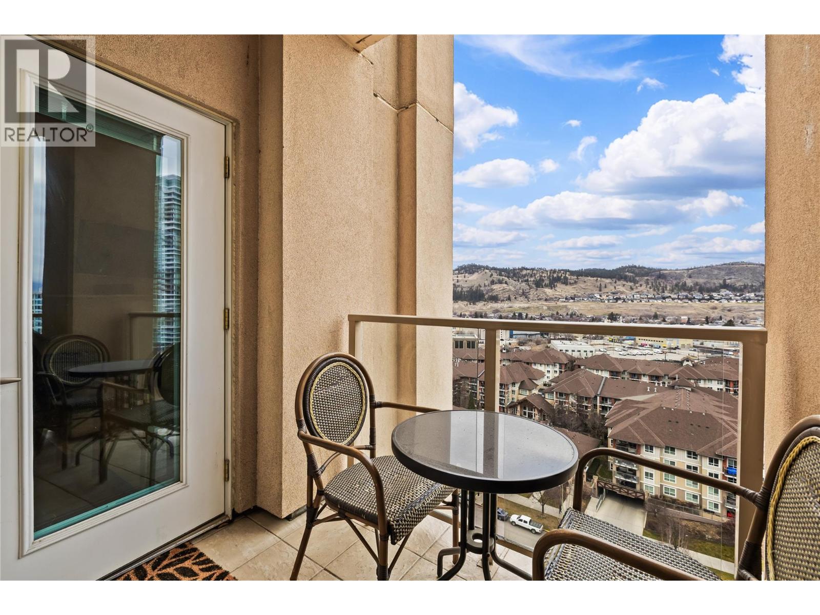 1404 1128 Sunset Drive, Kelowna
