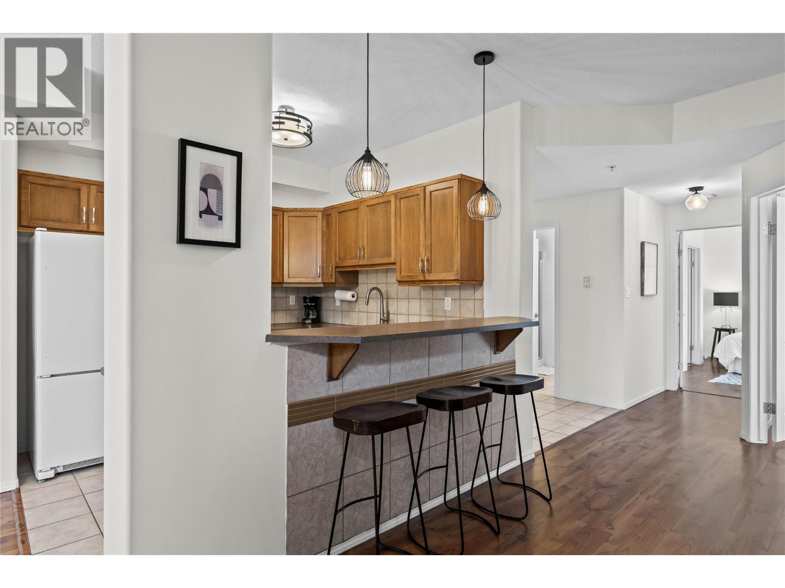 1404 1128 Sunset Drive, Kelowna