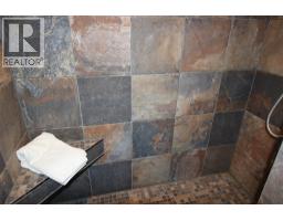 40/48 Kinuseo Place, Tumbler Ridge, BC V0C2W0 Photo 17