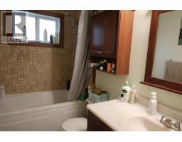 40/48 Kinuseo Place, Tumbler Ridge, BC V0C2W0 Photo 29