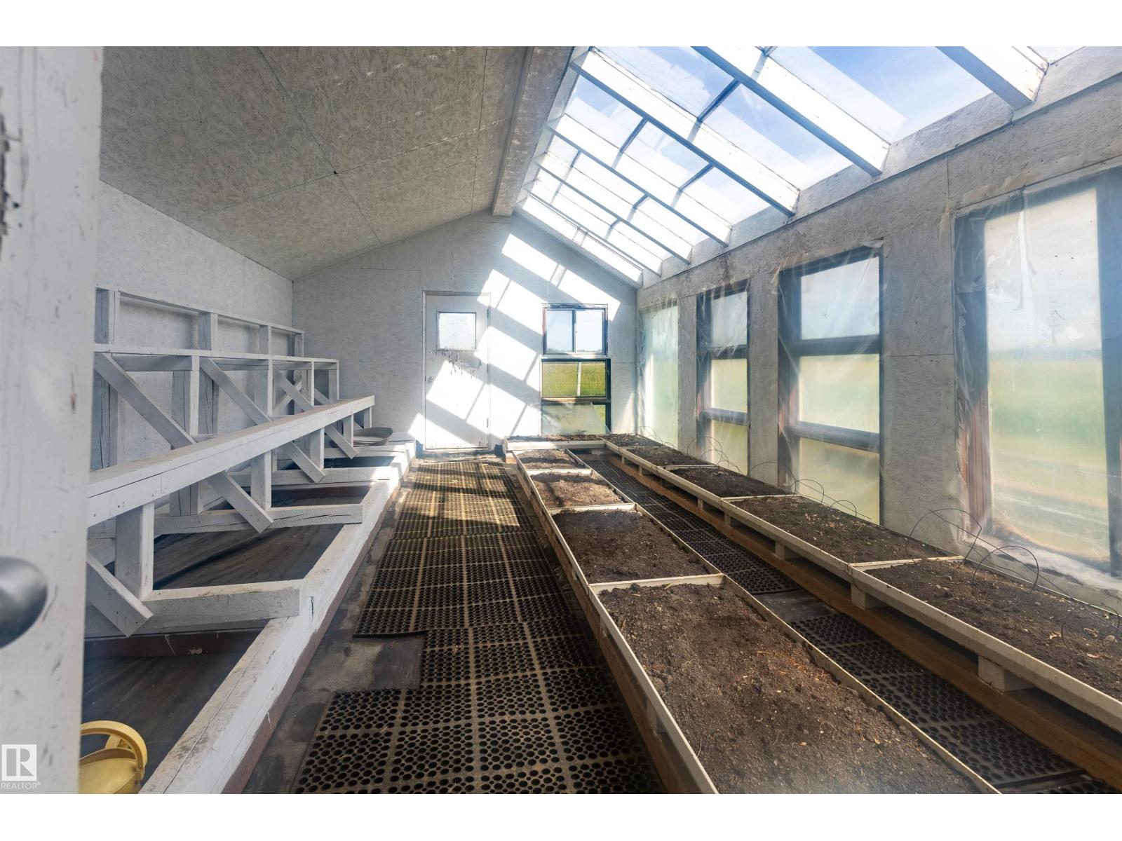 Photo 57