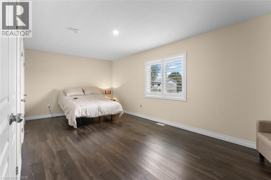 #3 60 CANTERBURY Drive - Image 14