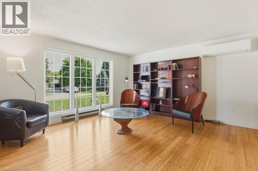 5 CEDAR Court - 2