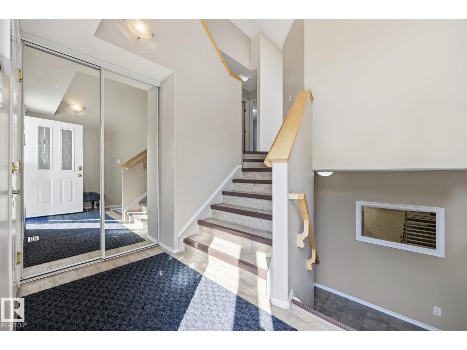 411 86 St SW photo 3 — MLS® E4505516