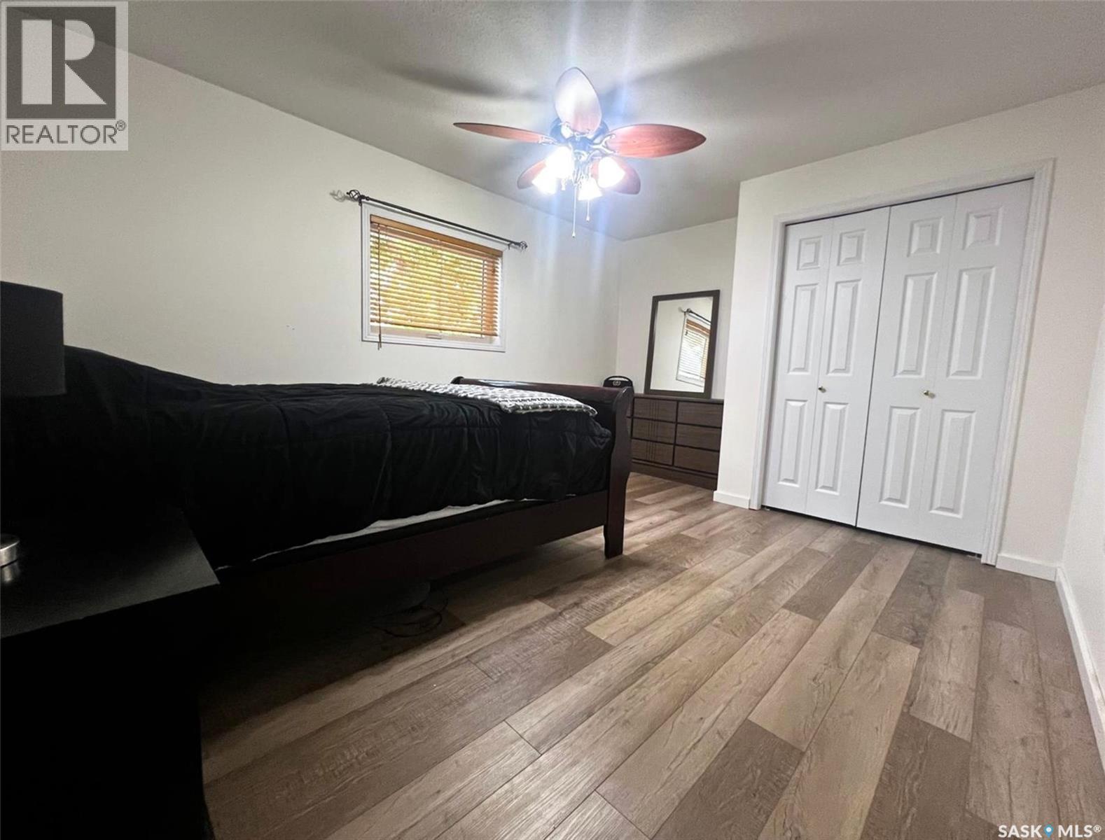 135 5th AVENUE SE - Image 11