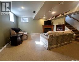 135 5th Avenue Se, Swift Current, SK S9H3M8 Photo 13