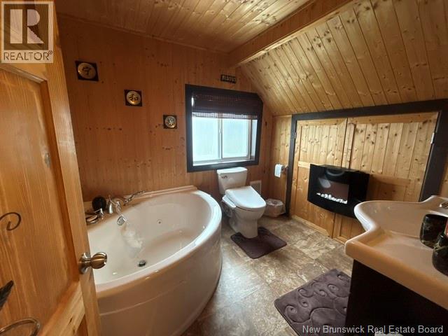 87 Vanier Street - Image 25