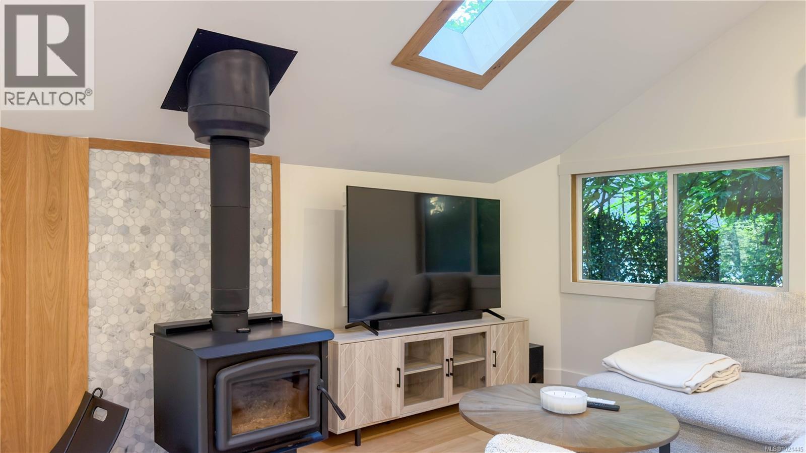 1709 Falcon Heights Rd - Image 22