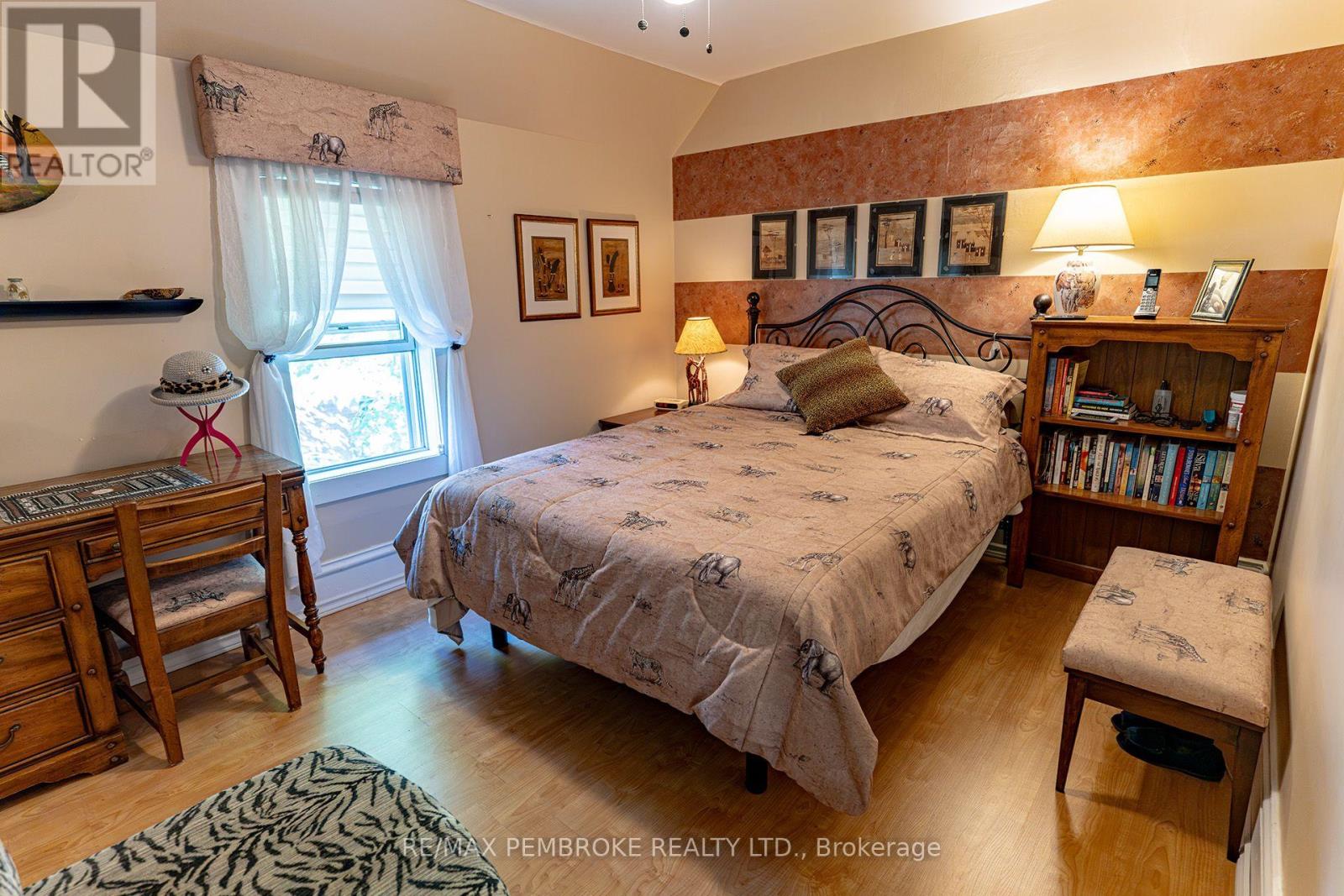 225 MARY STREET - Image 37