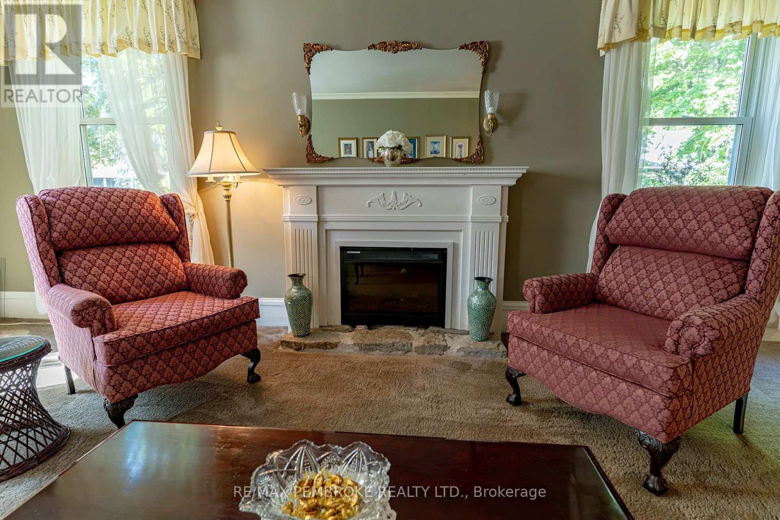 225 MARY STREET - Image 8