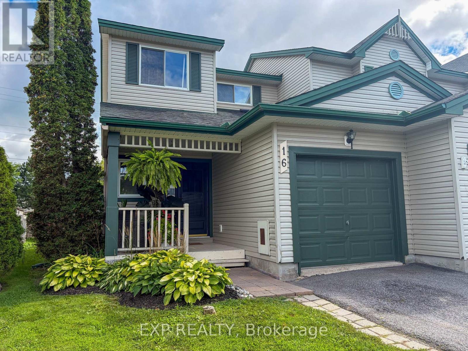 Welcome to this beautiful end unit on Crampton Dr.