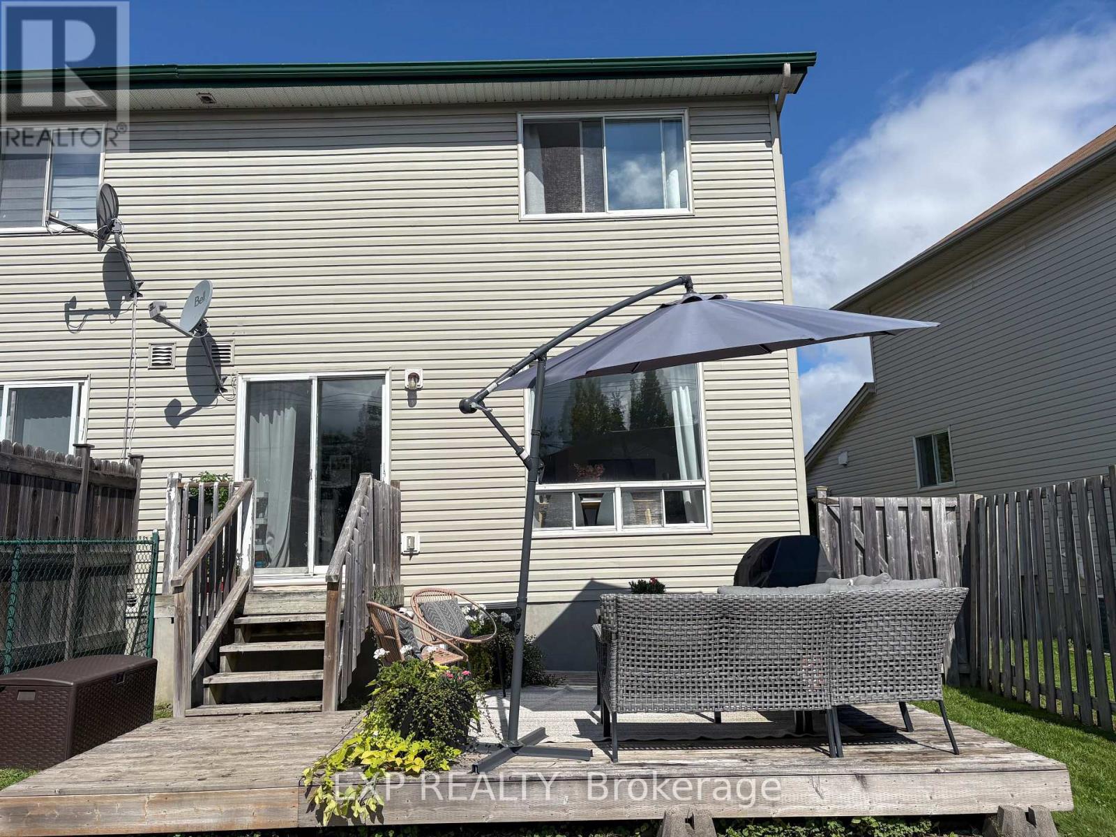 16 CRAMPTON DRIVE - 27