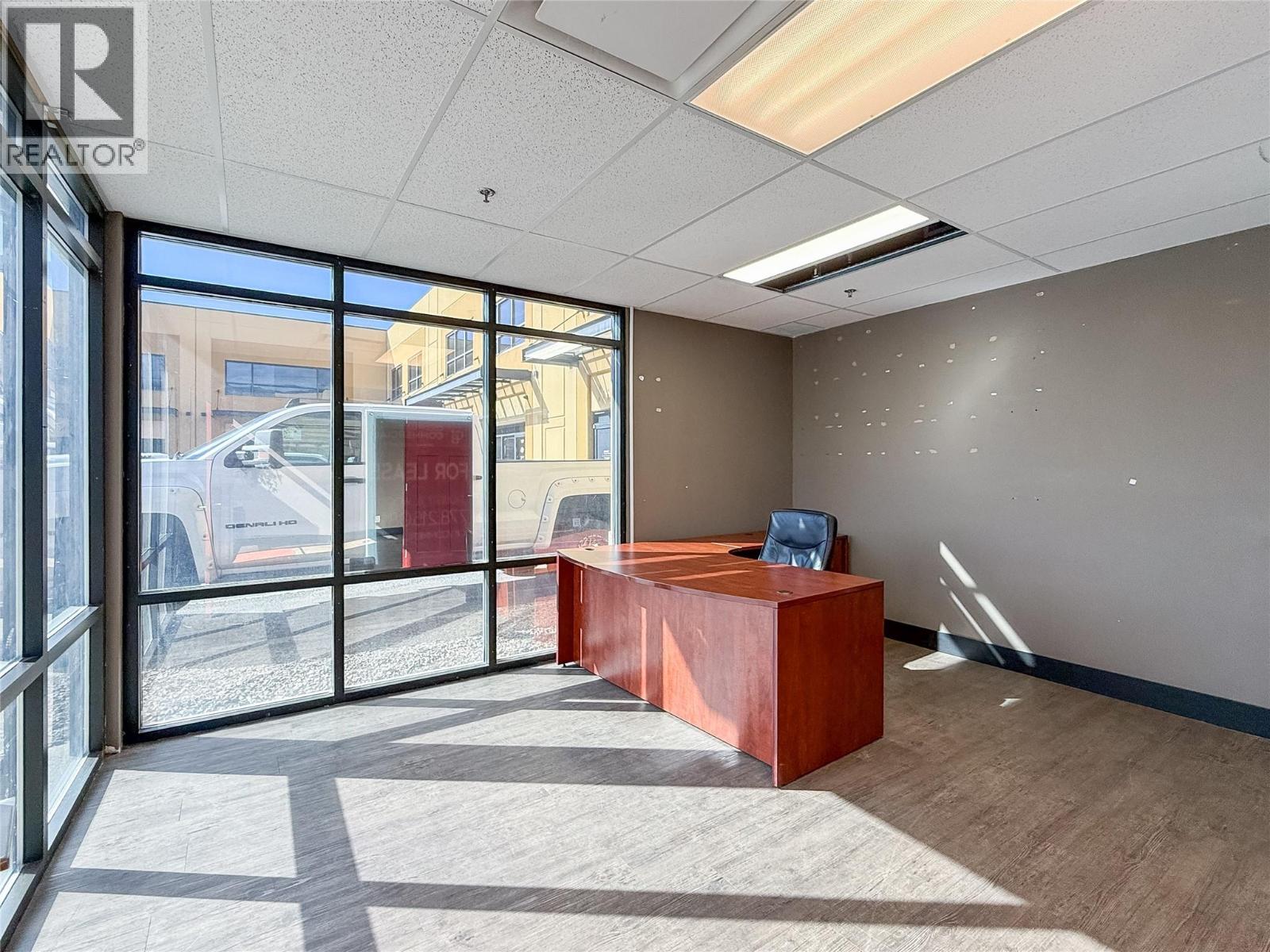 109 140 Commercial Drive, Kelowna