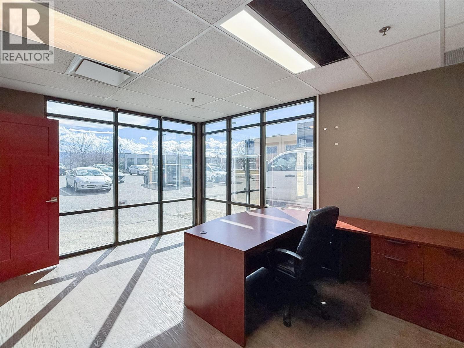 109 140 Commercial Drive, Kelowna
