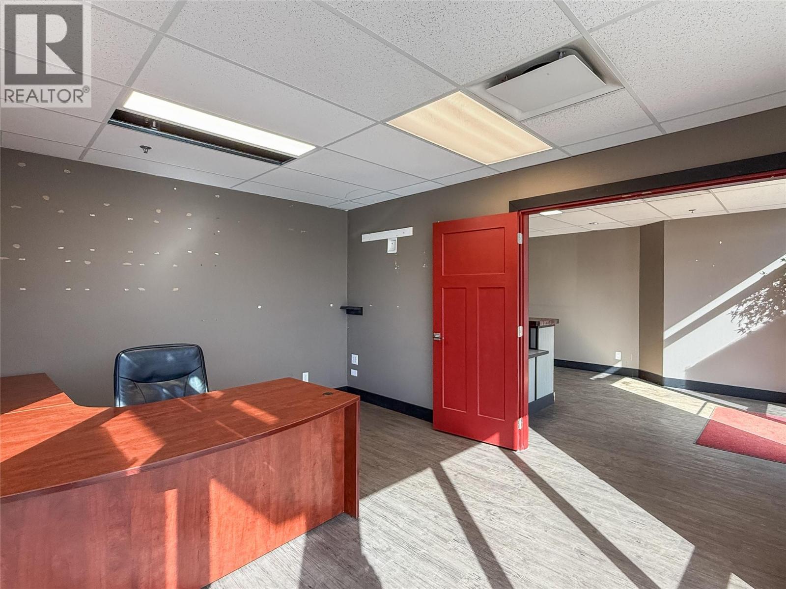 109 140 Commercial Drive, Kelowna