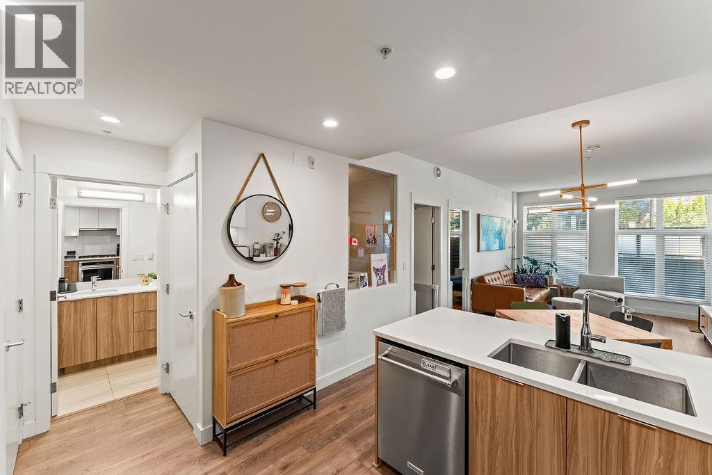 101 750 DOGWOOD STREET — photo 4