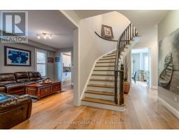 Family room - 50 The Queensway, Barrie, ON L4M7J3 Photo 6