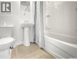 1151 Chaplin Street E, Swift Current, SK S9H1J9 Photo 21