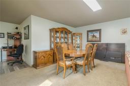 39045 Pth 52 Highway E, La Broquerie, MB R0A0W0 Photo 12