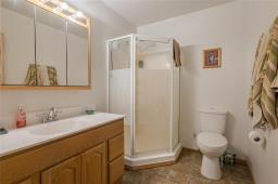 39045 Pth 52 Highway E, La Broquerie, MB R0A0W0 Photo 20