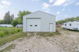 39045 Pth 52 Highway E, La Broquerie, MB R0A0W0 Photo 37