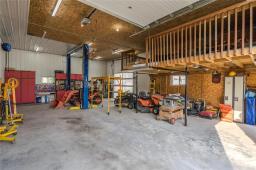 39045 Pth 52 Highway E, La Broquerie, MB R0A0W0 Photo 39