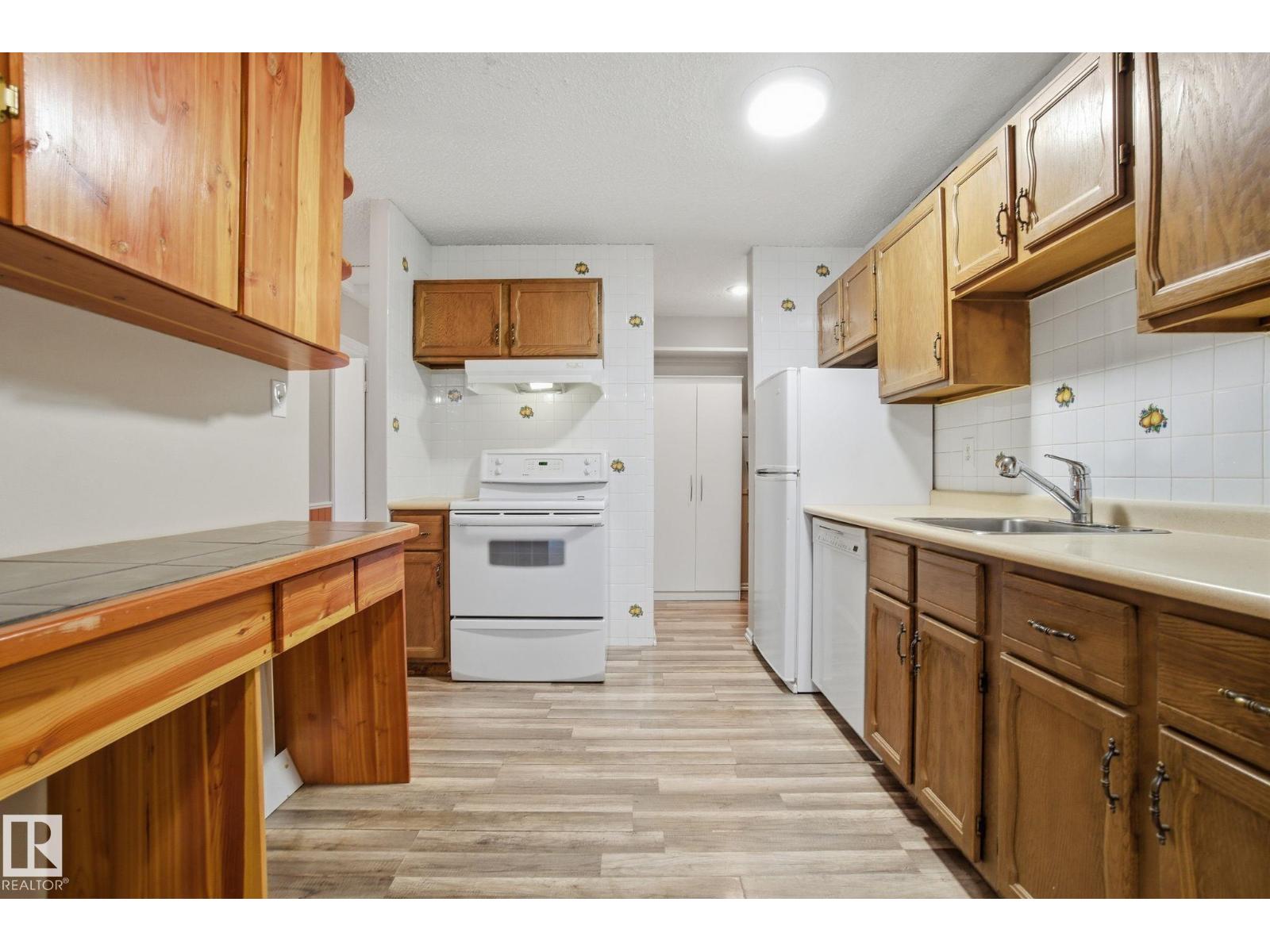 119 SURREY GARDENS GD NW - 14