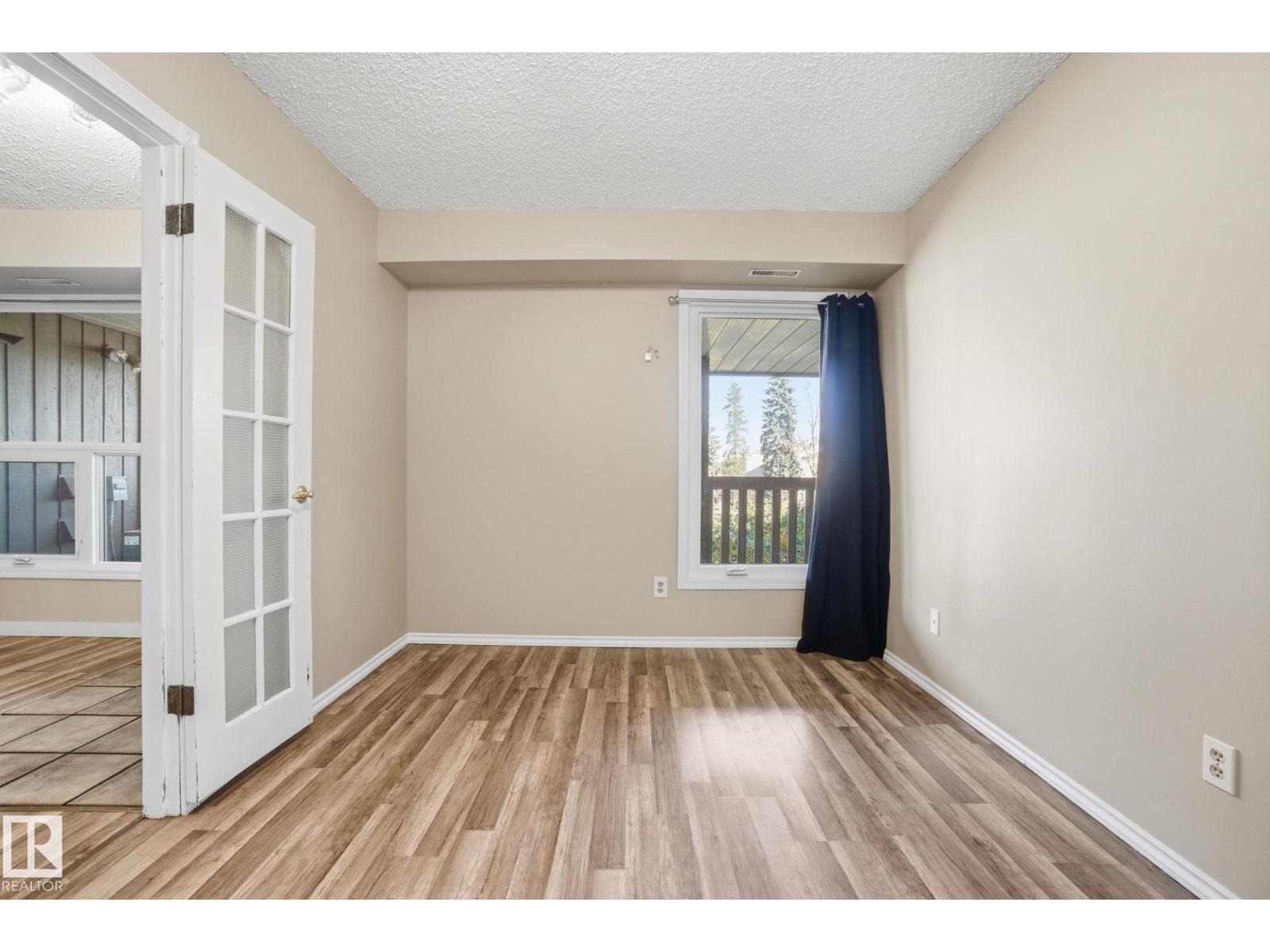 119 SURREY GARDENS GD NW - 17