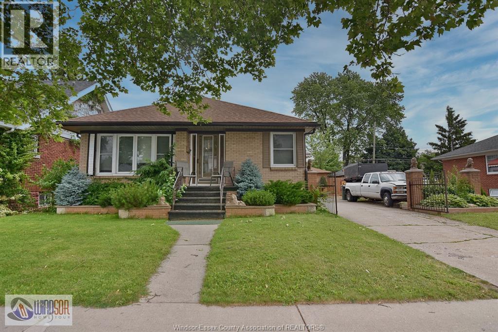 1534 PILLETTE ROAD - 25