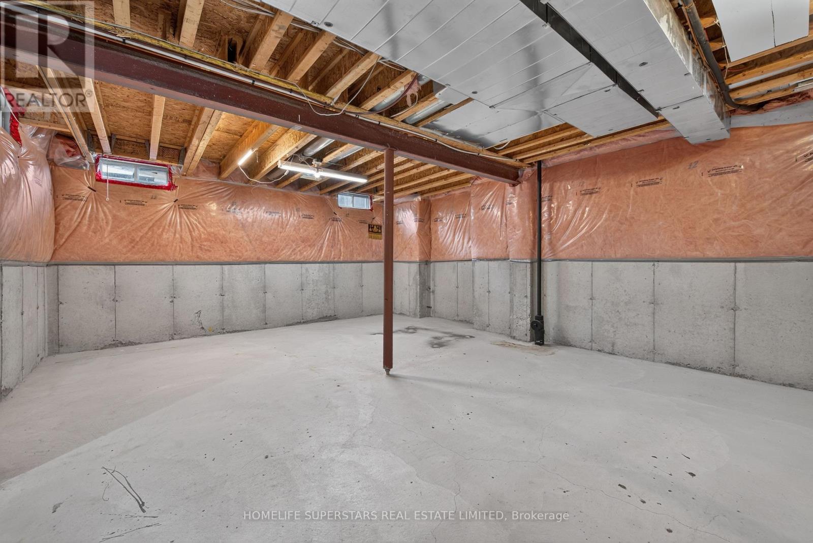 254 GIDDINGS CRESCENT - 43