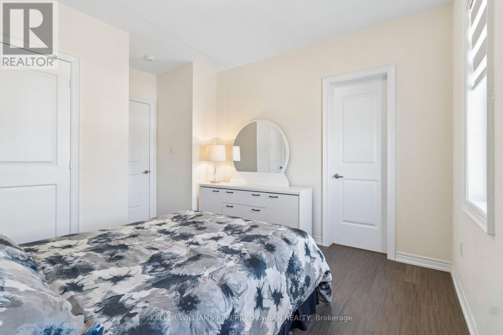 54 LEARY CRESCENT - 27