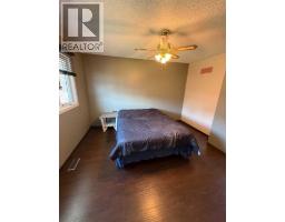 Storage - 5417 52 Avenue, Mannville, AB T0B2W0 Photo 12