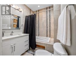 17 Lockheed Boulevard, Toronto, ON M9P2H5 Photo 28
