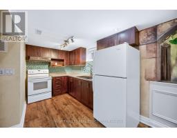 17 Lockheed Boulevard, Toronto, ON M9P2H5 Photo 33