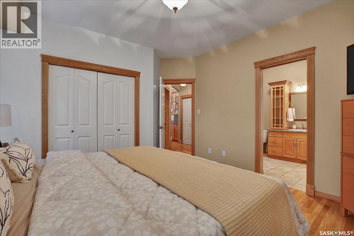 214 Burke PLACE - 15