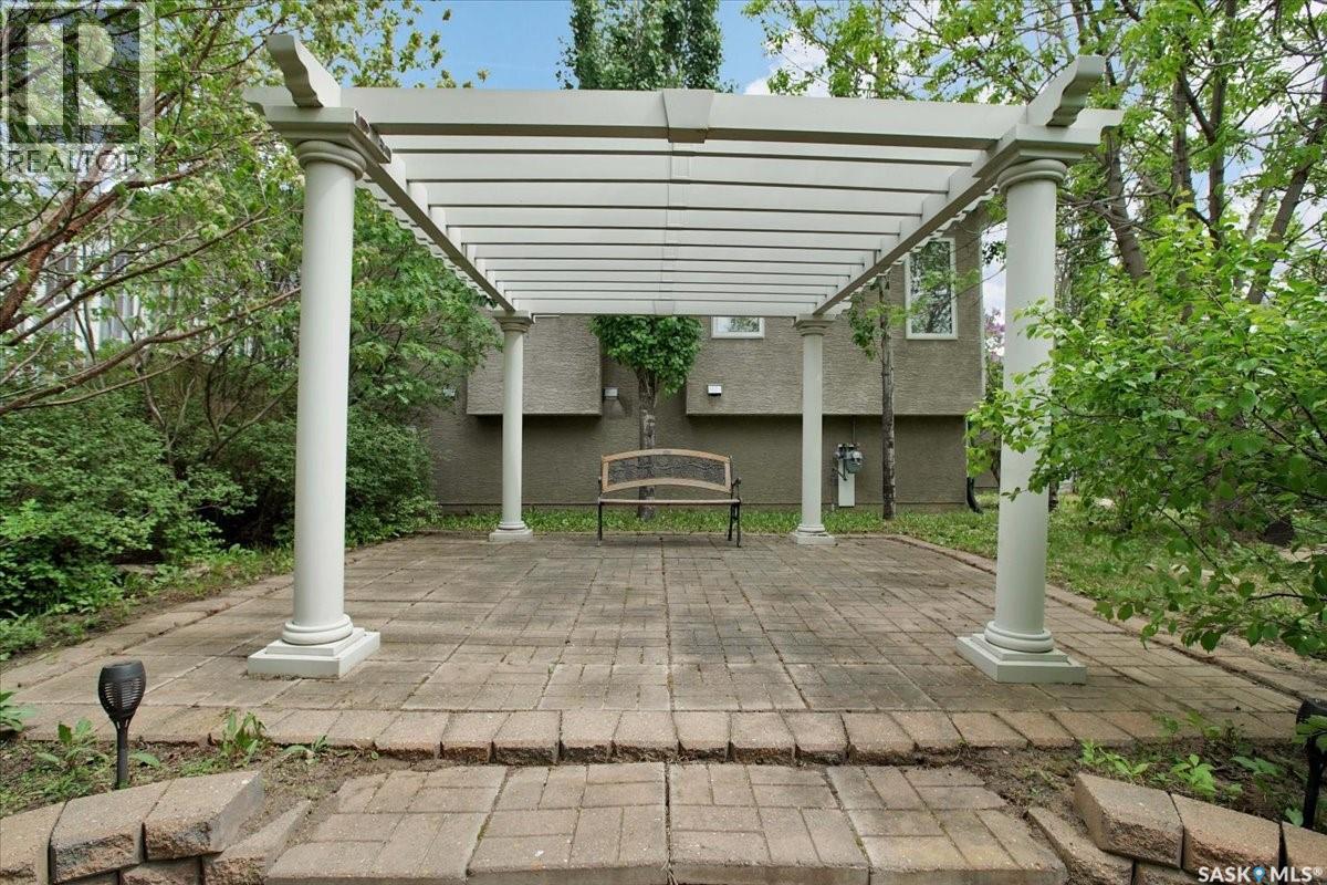 214 Burke PLACE - Image 42