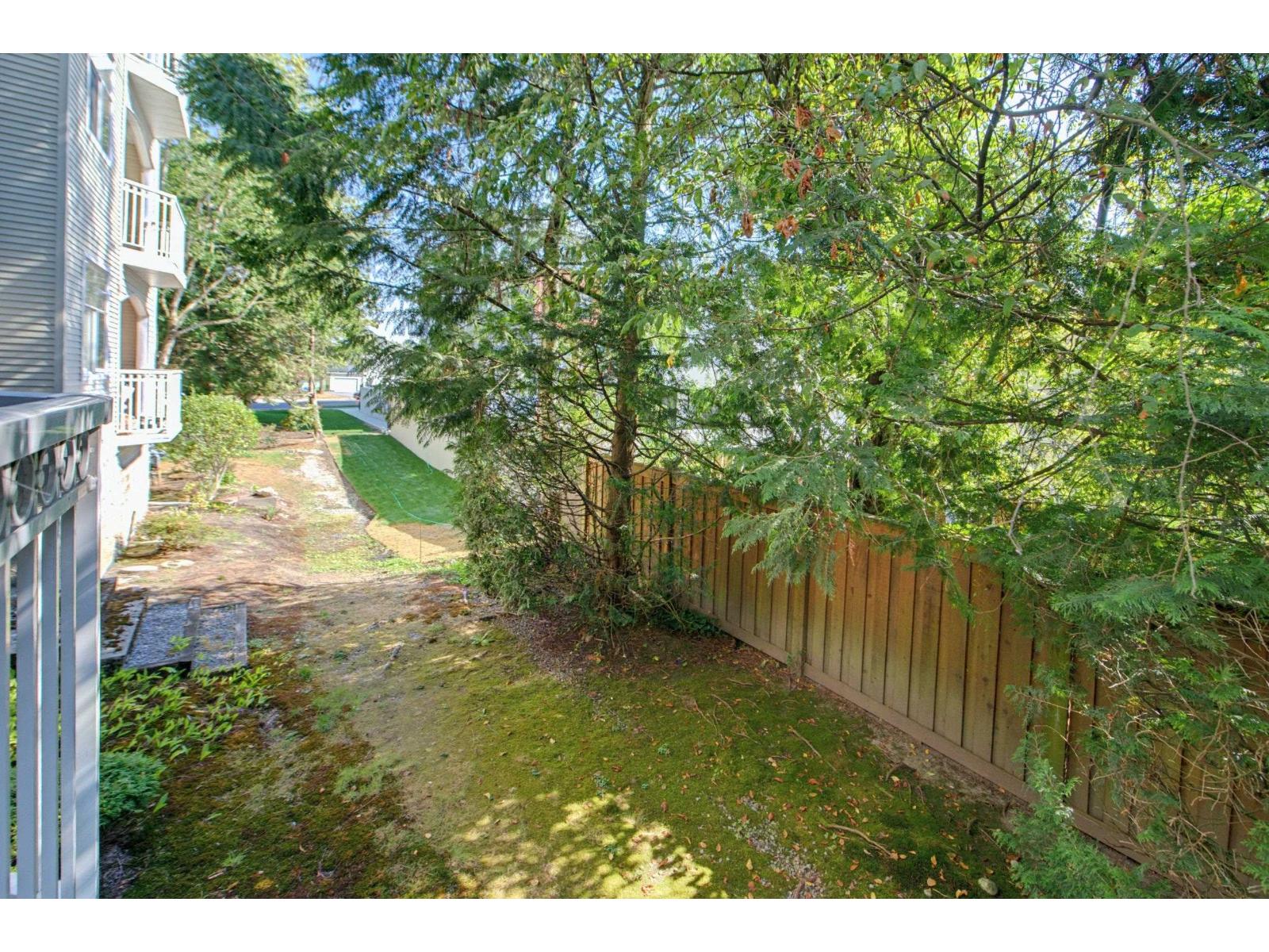 106 5677 208TH STREET, Langley