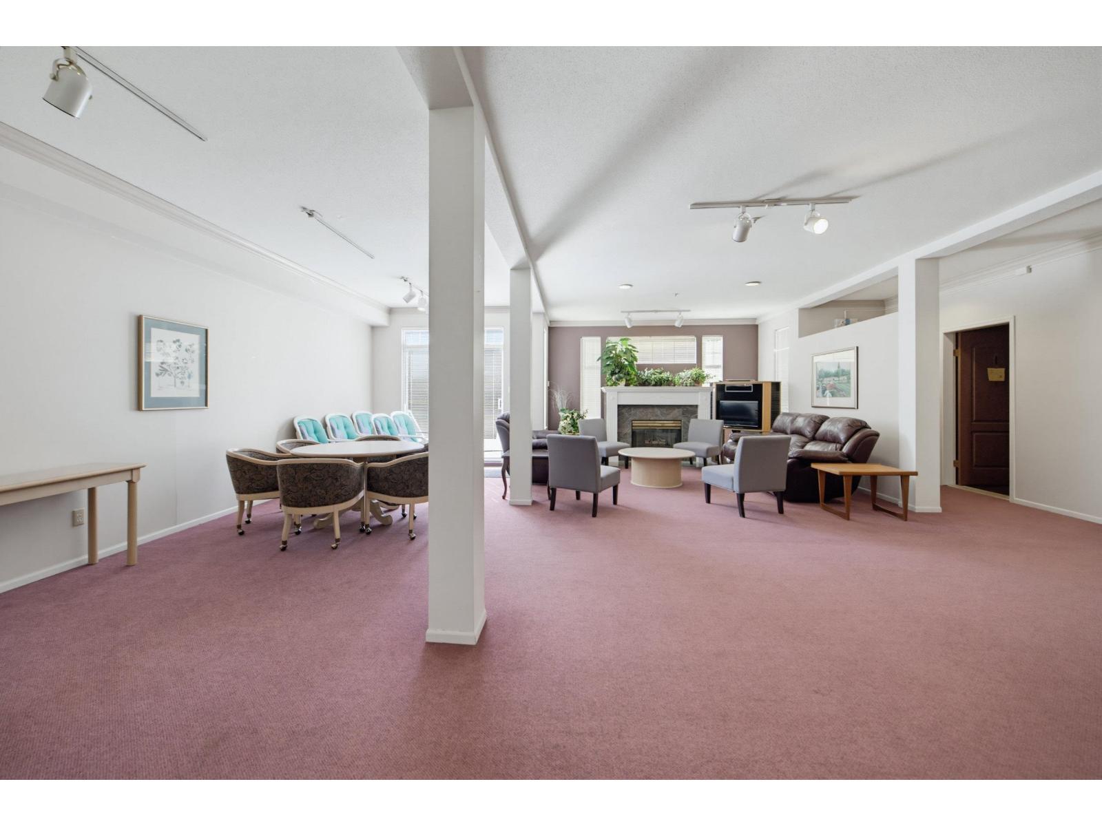 106 5677 208TH STREET, Langley