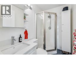 404 3939 Hastings Street, Burnaby, BC V5C2H8 Photo 15