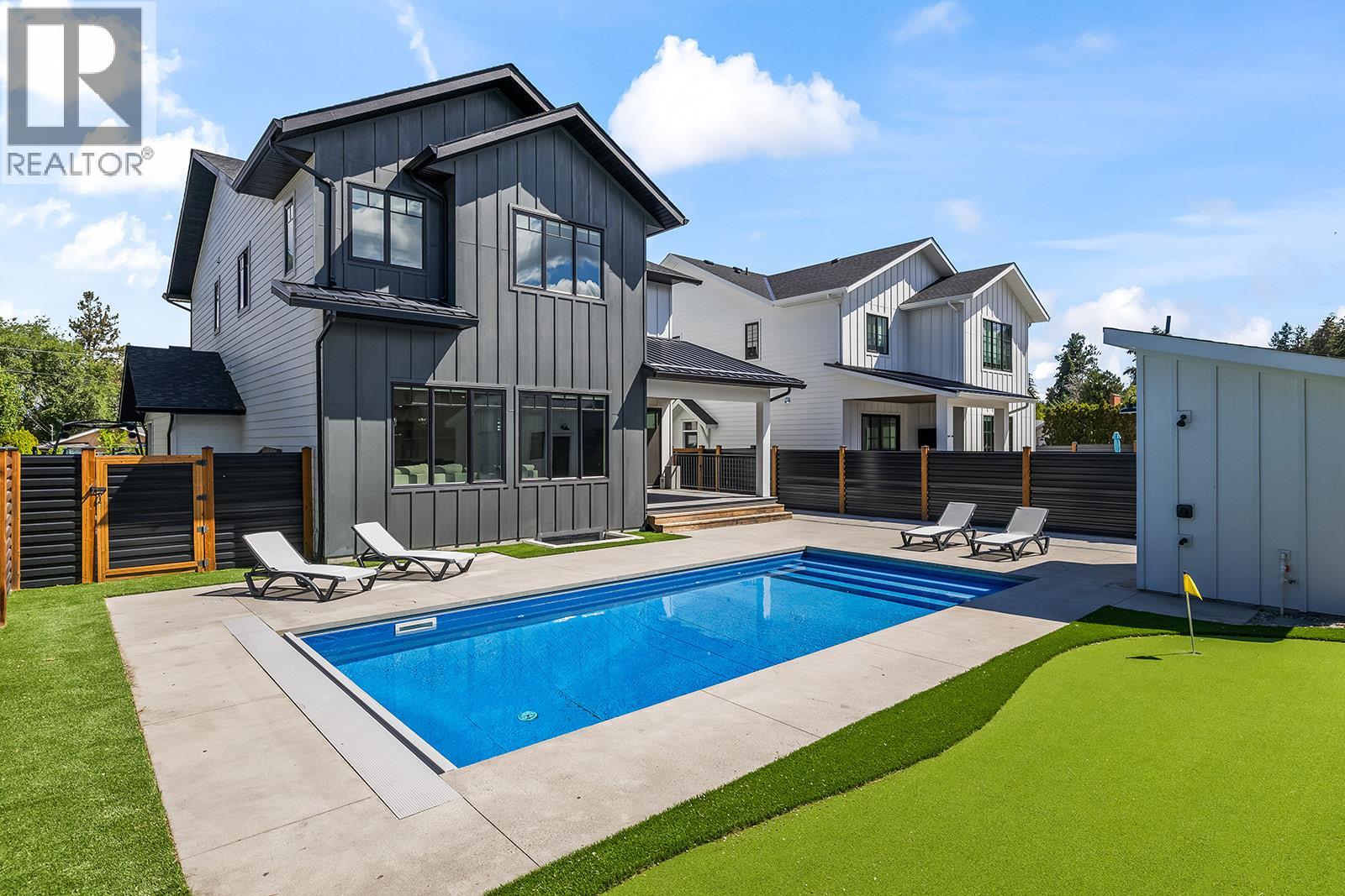 693 Balsam Road - 1