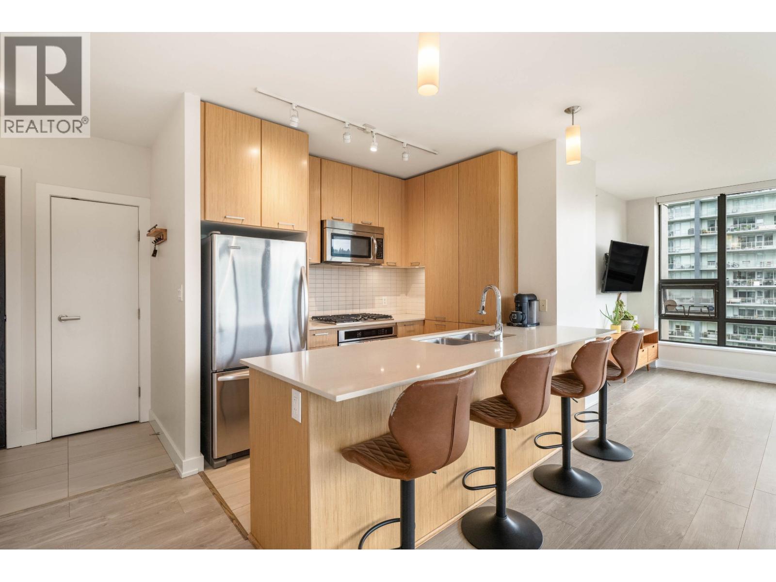 1707 301 CAPILANO ROAD, Port Moody